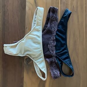 ONLY HEARTS set of 3 Lace and Solid Thongs